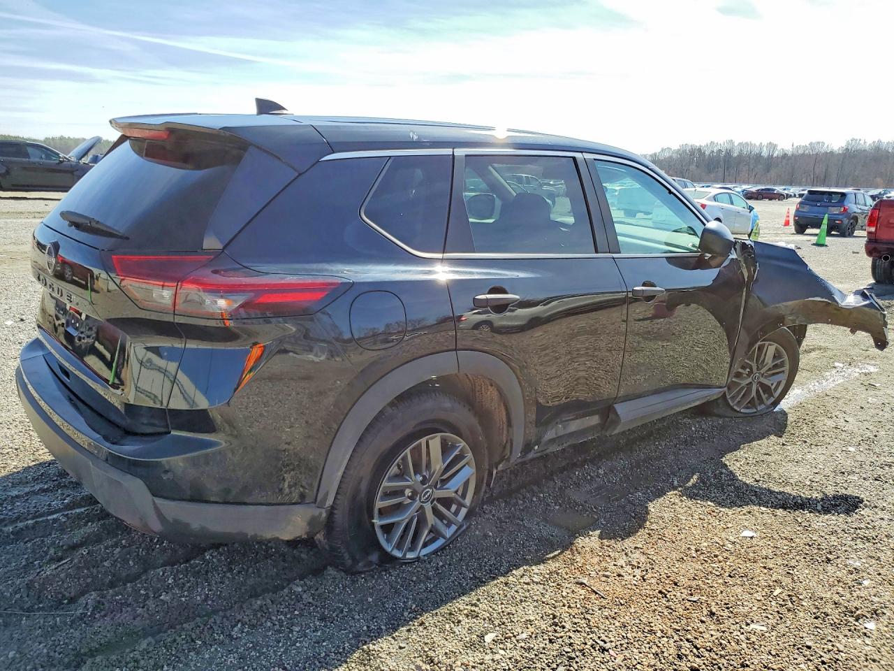 2024 NISSAN ROGUE S photo 5