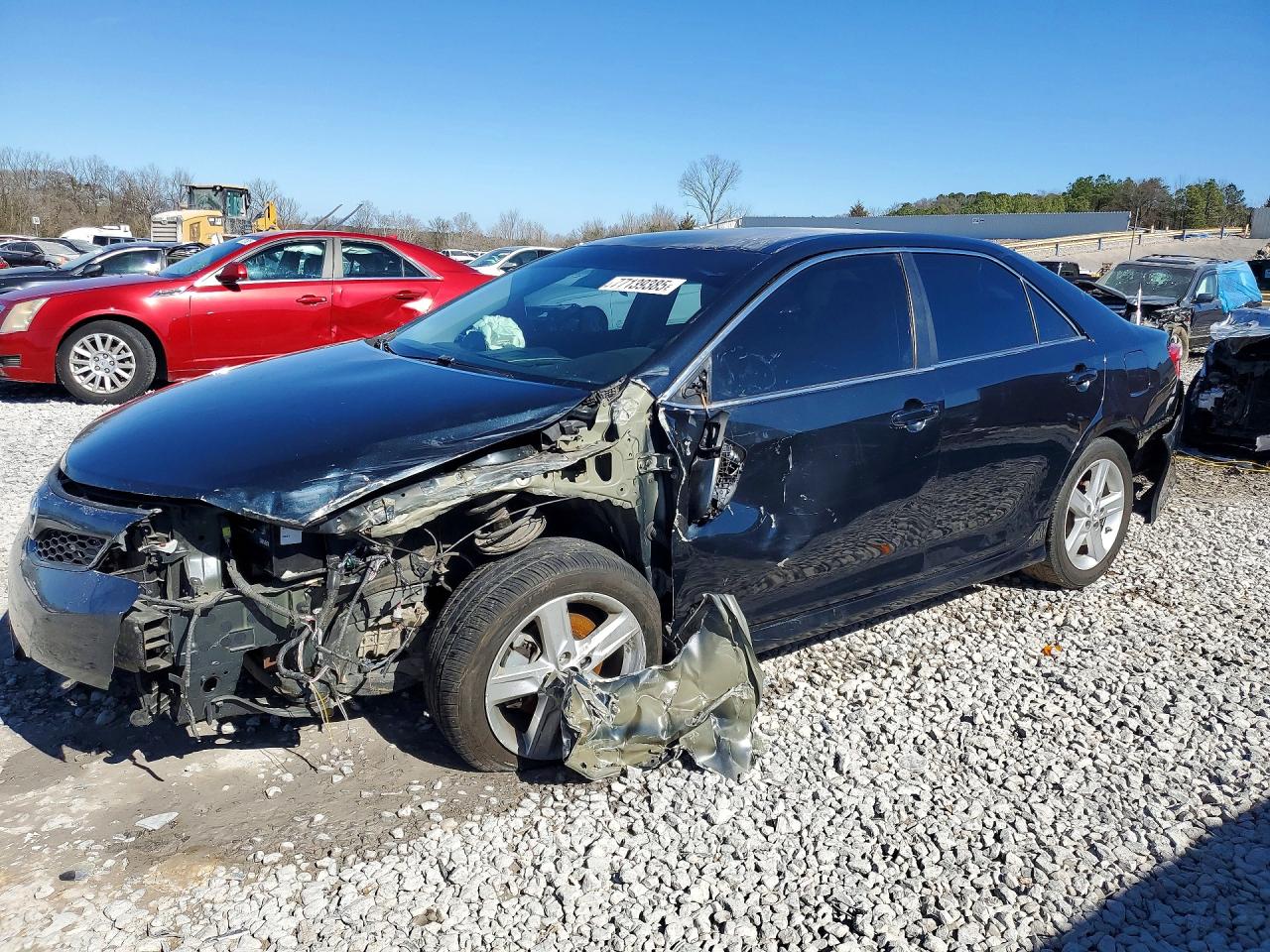 2014 TOYOTA CAMRY