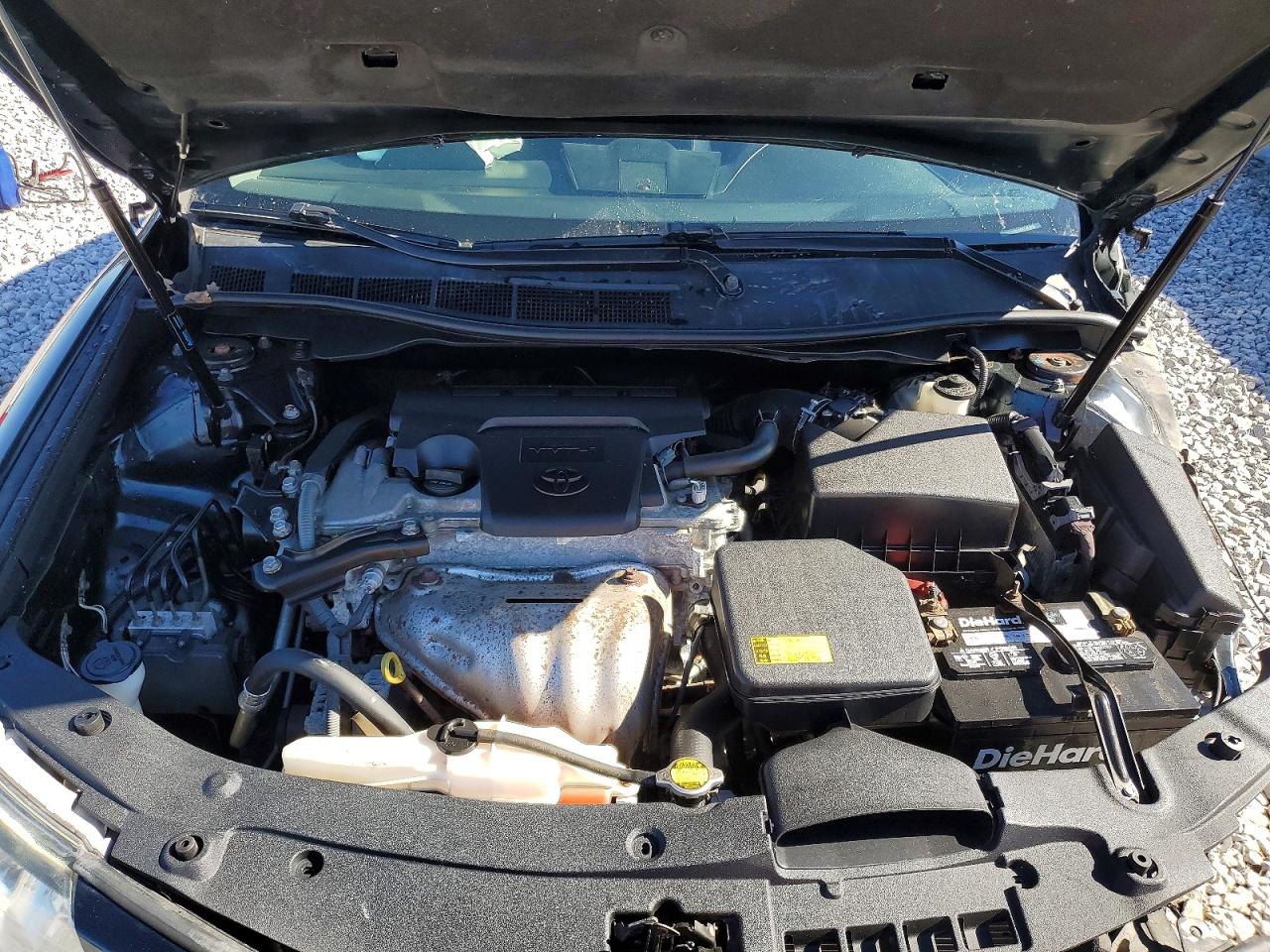 2014 TOYOTA CAMRY SE photo 11