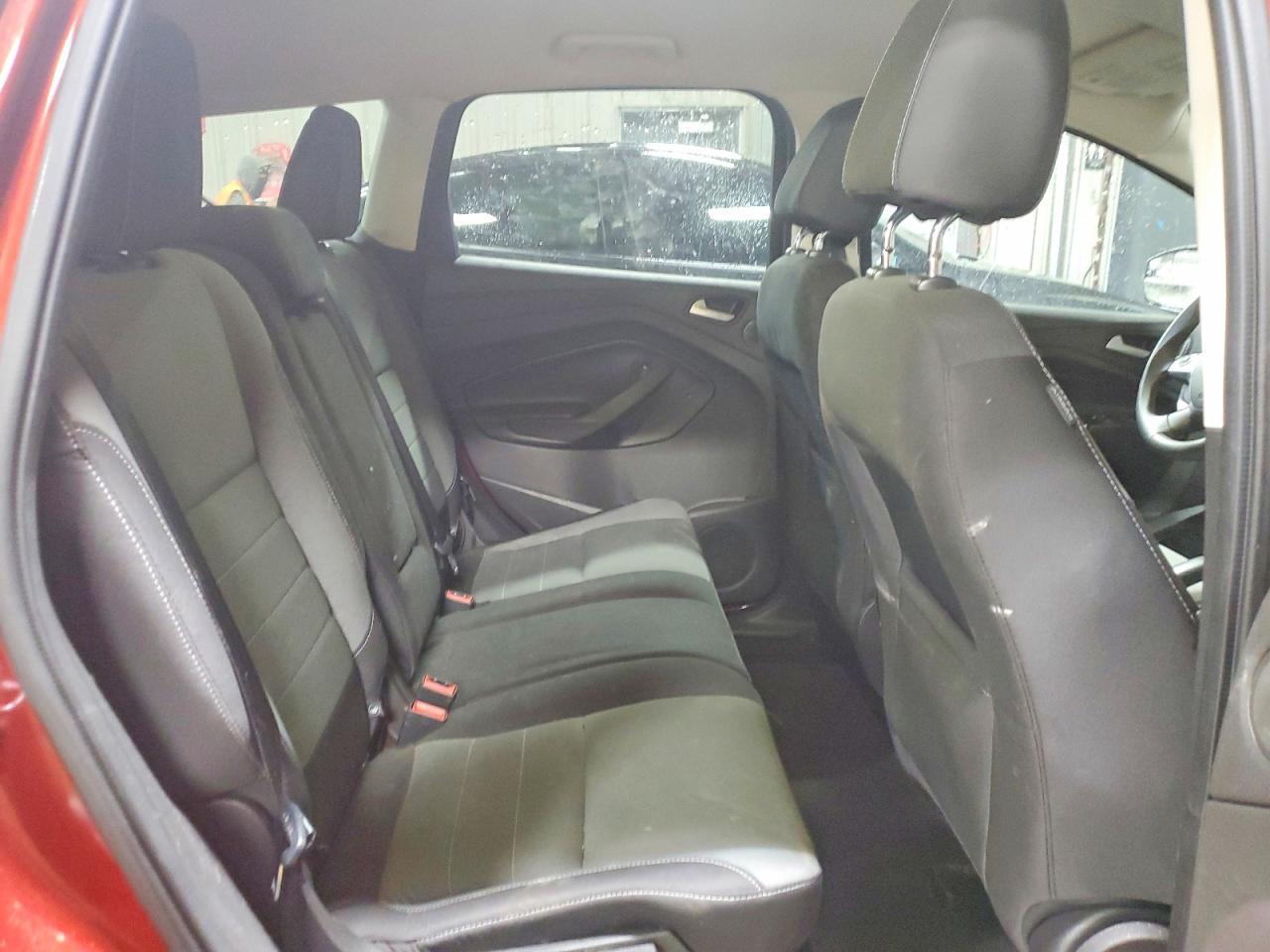 2016 FORD ESCAPE SE photo 10
