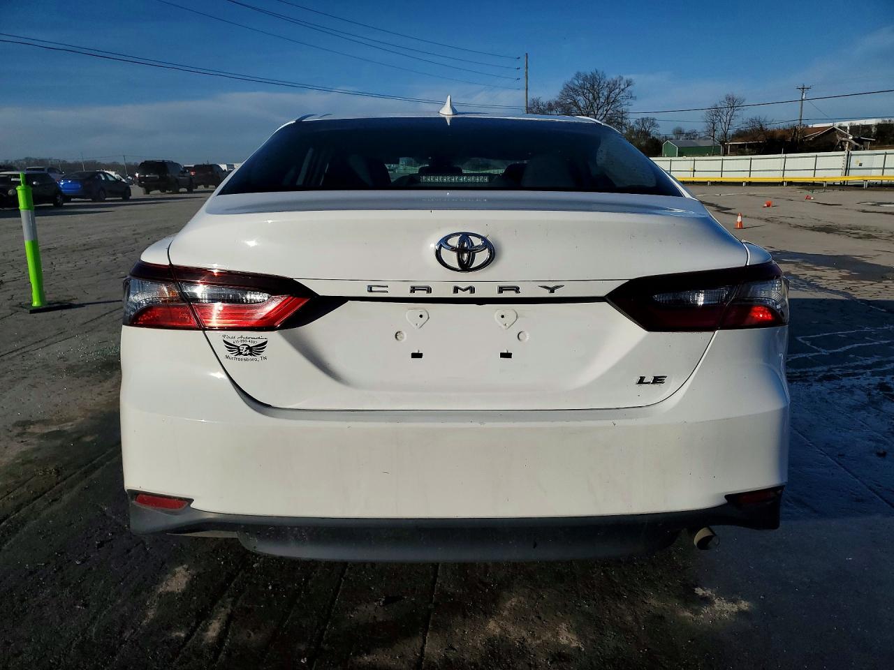 2021 TOYOTA CAMRY LE photo 6