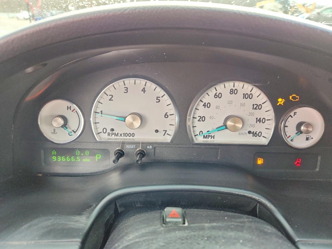 2004 FORD THUNDERBIRD photo 17