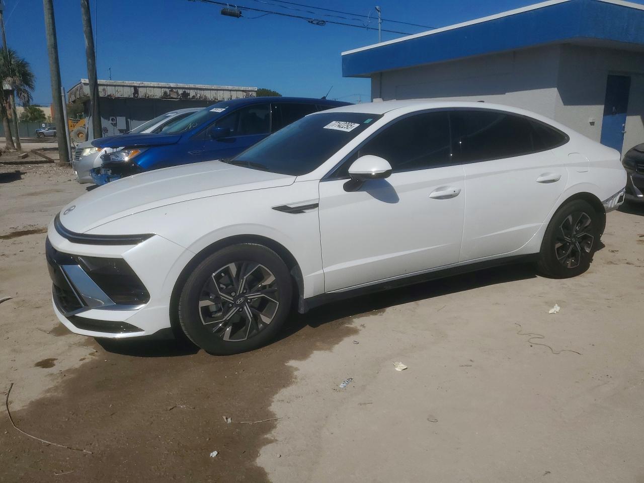 2025 HYUNDAI SONATA