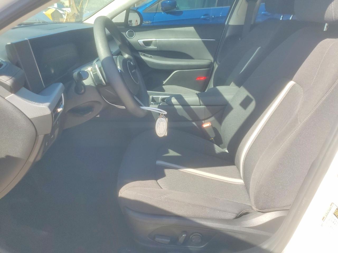 2025 HYUNDAI SONATA SEL photo 19