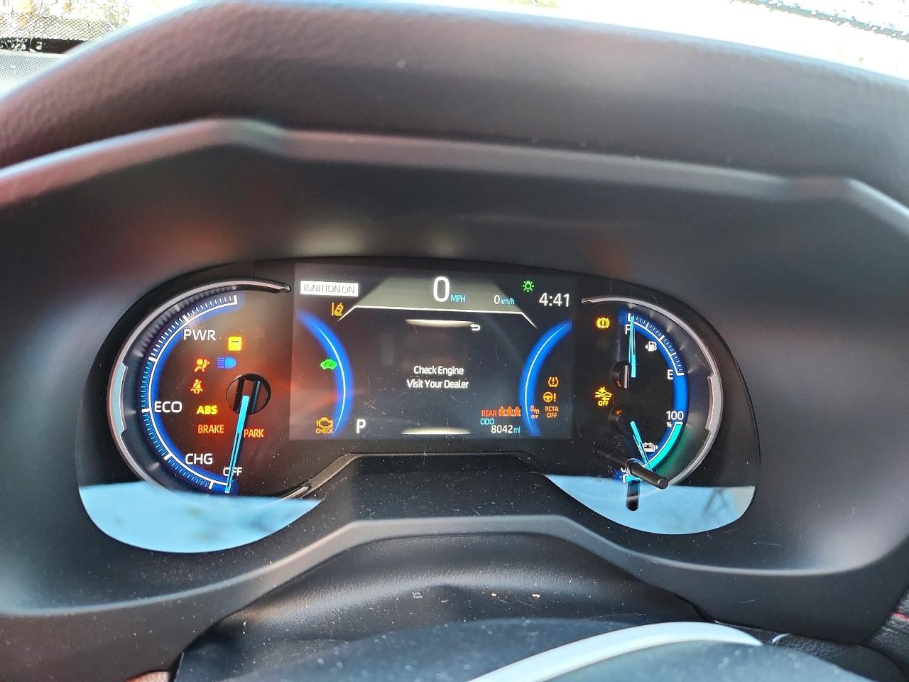 2025 TOYOTA RAV4 SE photo 9