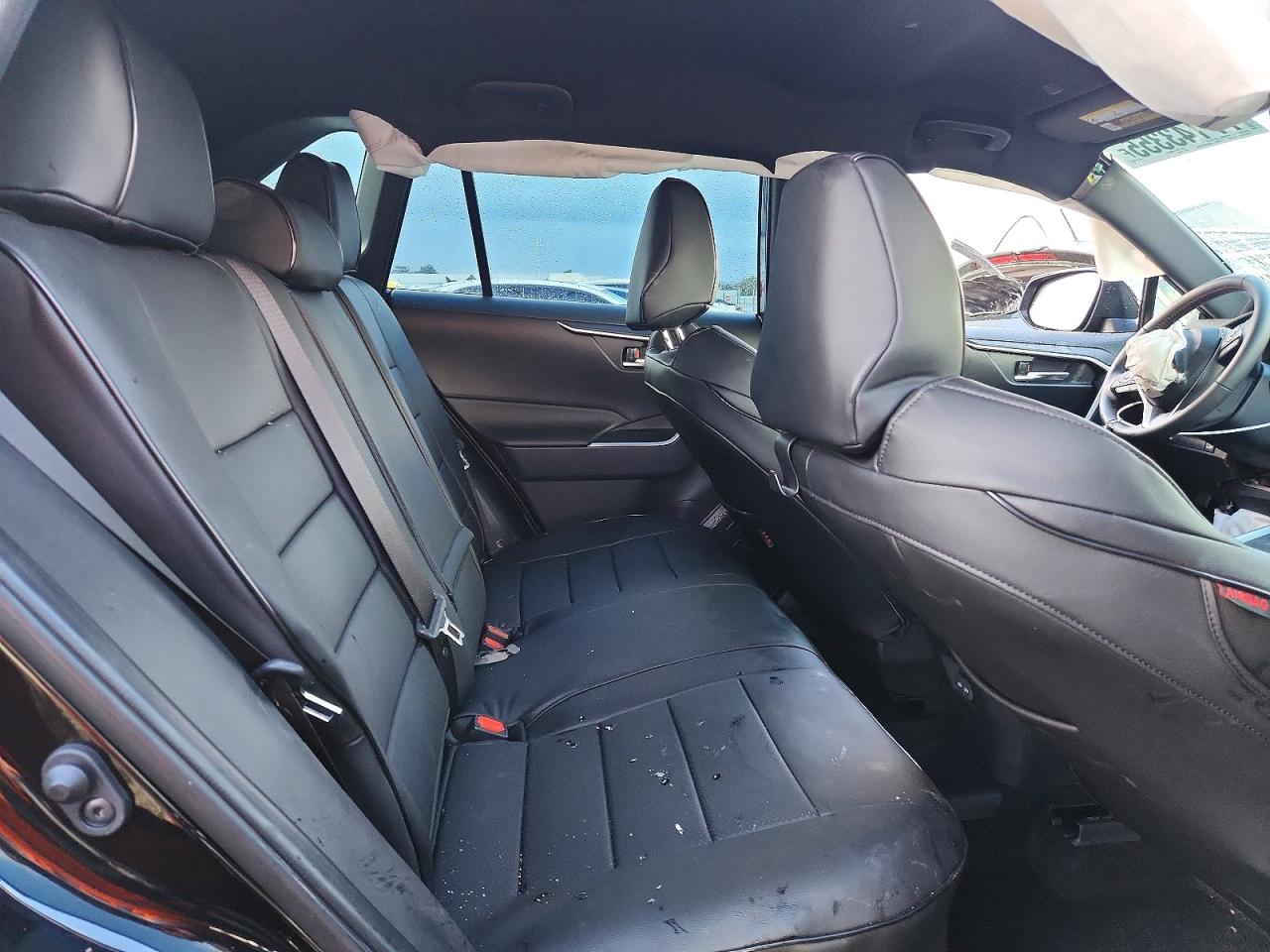 2025 TOYOTA RAV4 SE photo 11