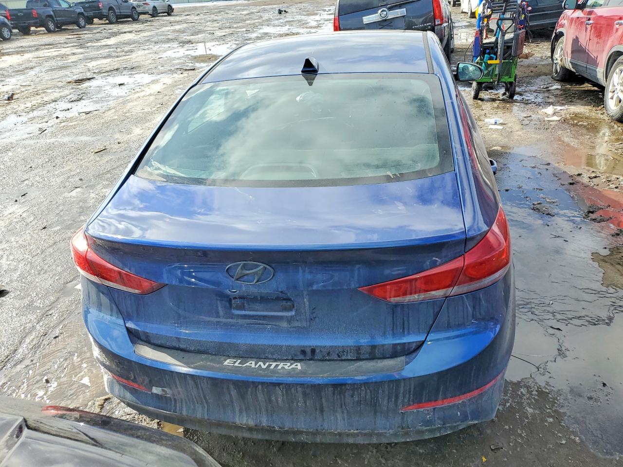 2017 HYUNDAI ELANTRA photo 6