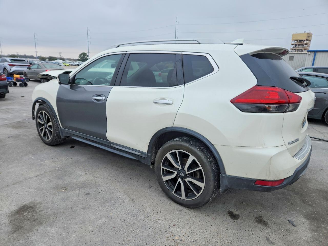 2019 NISSAN ROGUE S photo 2