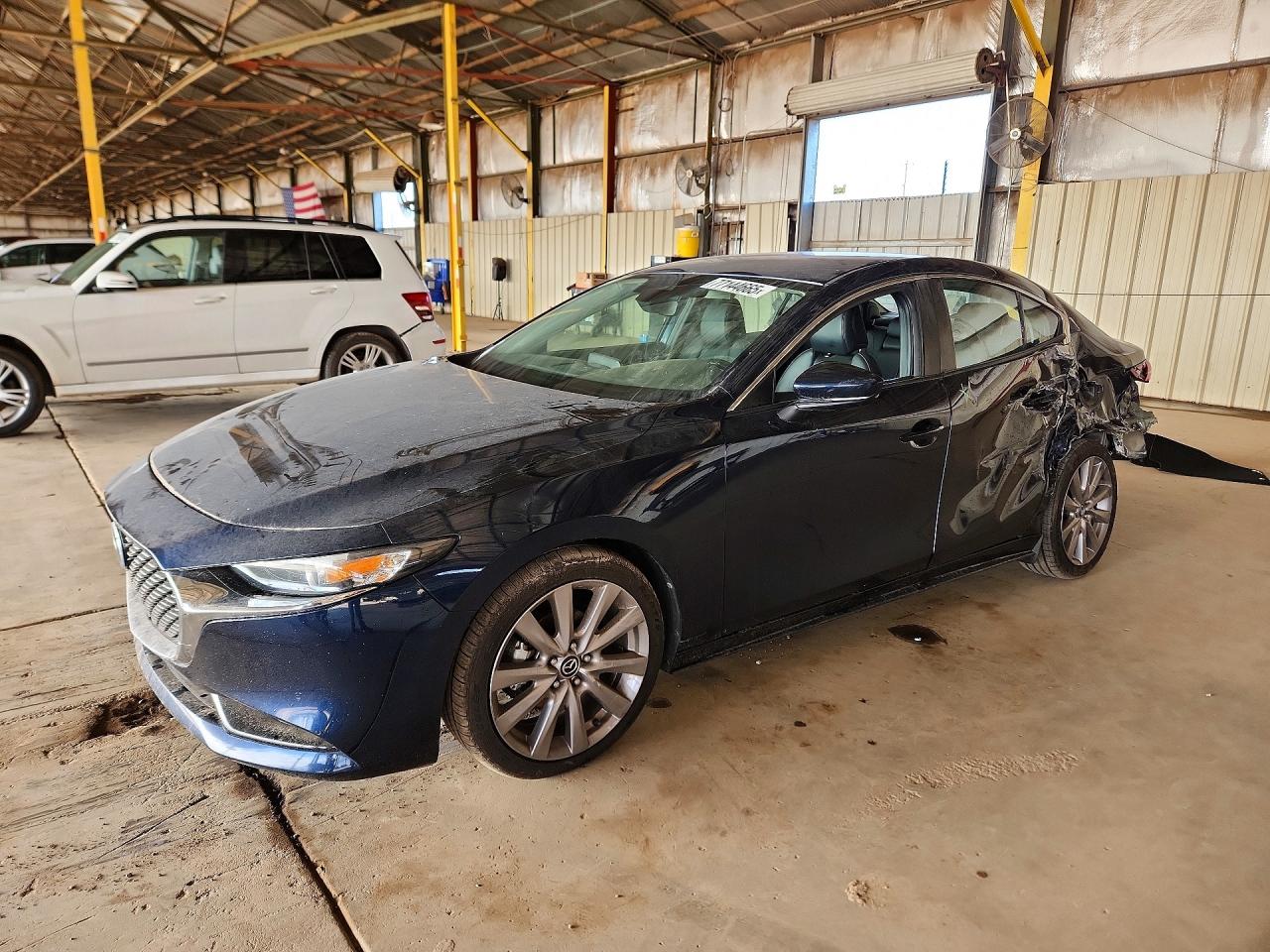 2019 MAZDA 3