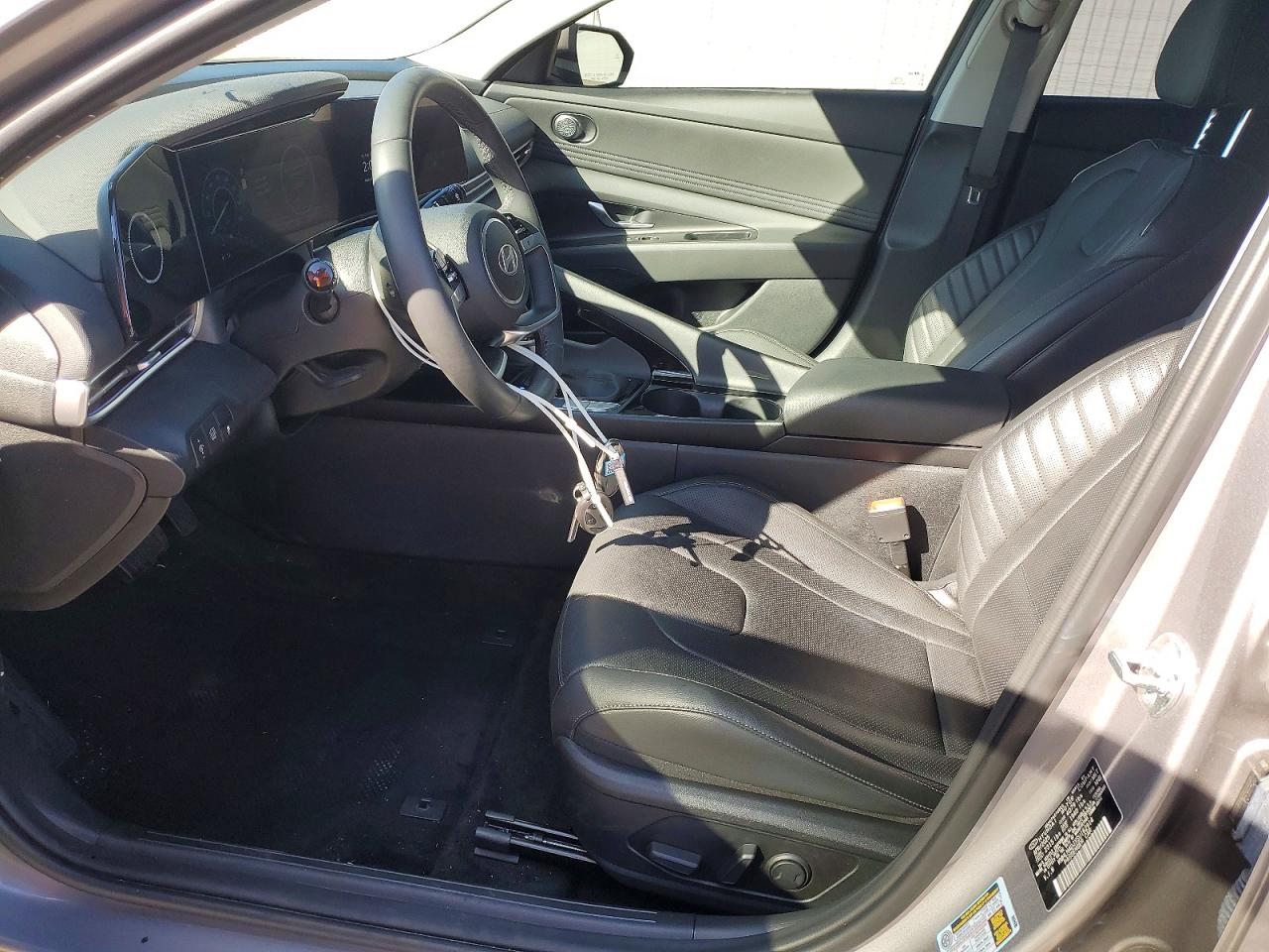 2025 HYUNDAI ELANTRA LIMITED photo 7