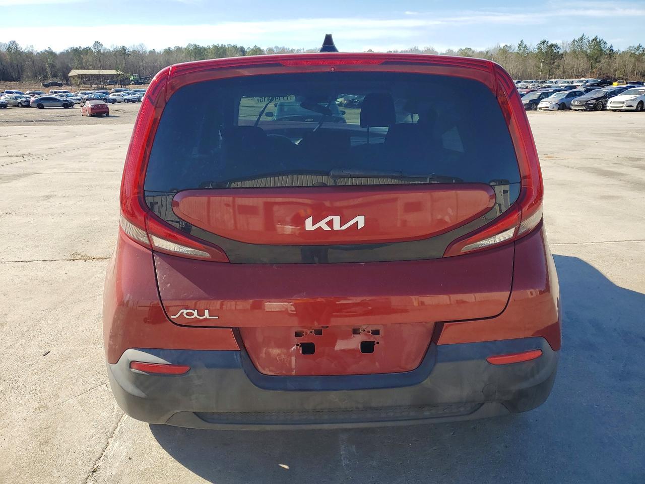 2022 KIA SOUL LX photo 6