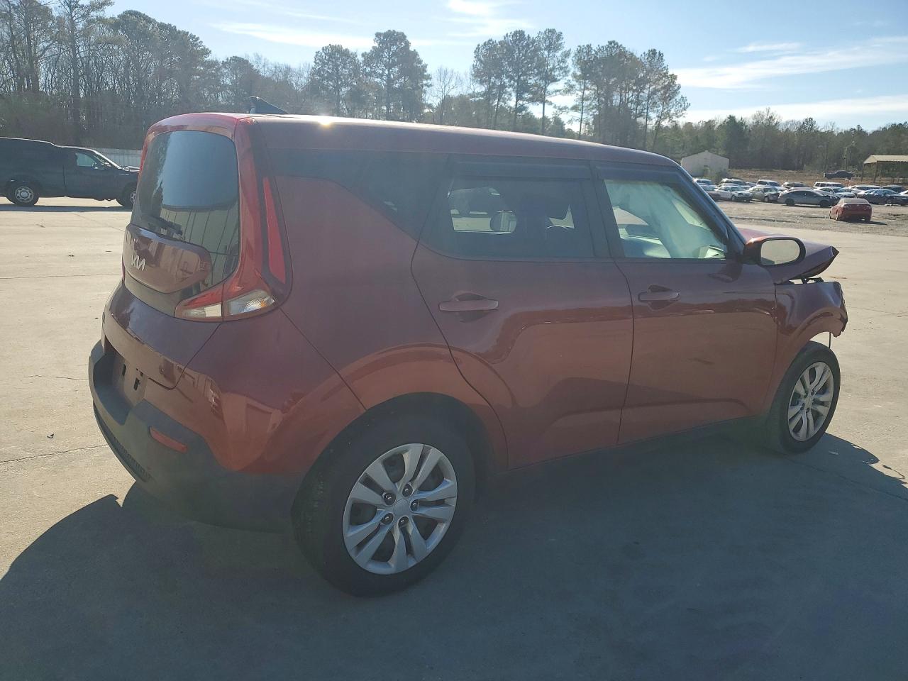 2022 KIA SOUL LX photo 3