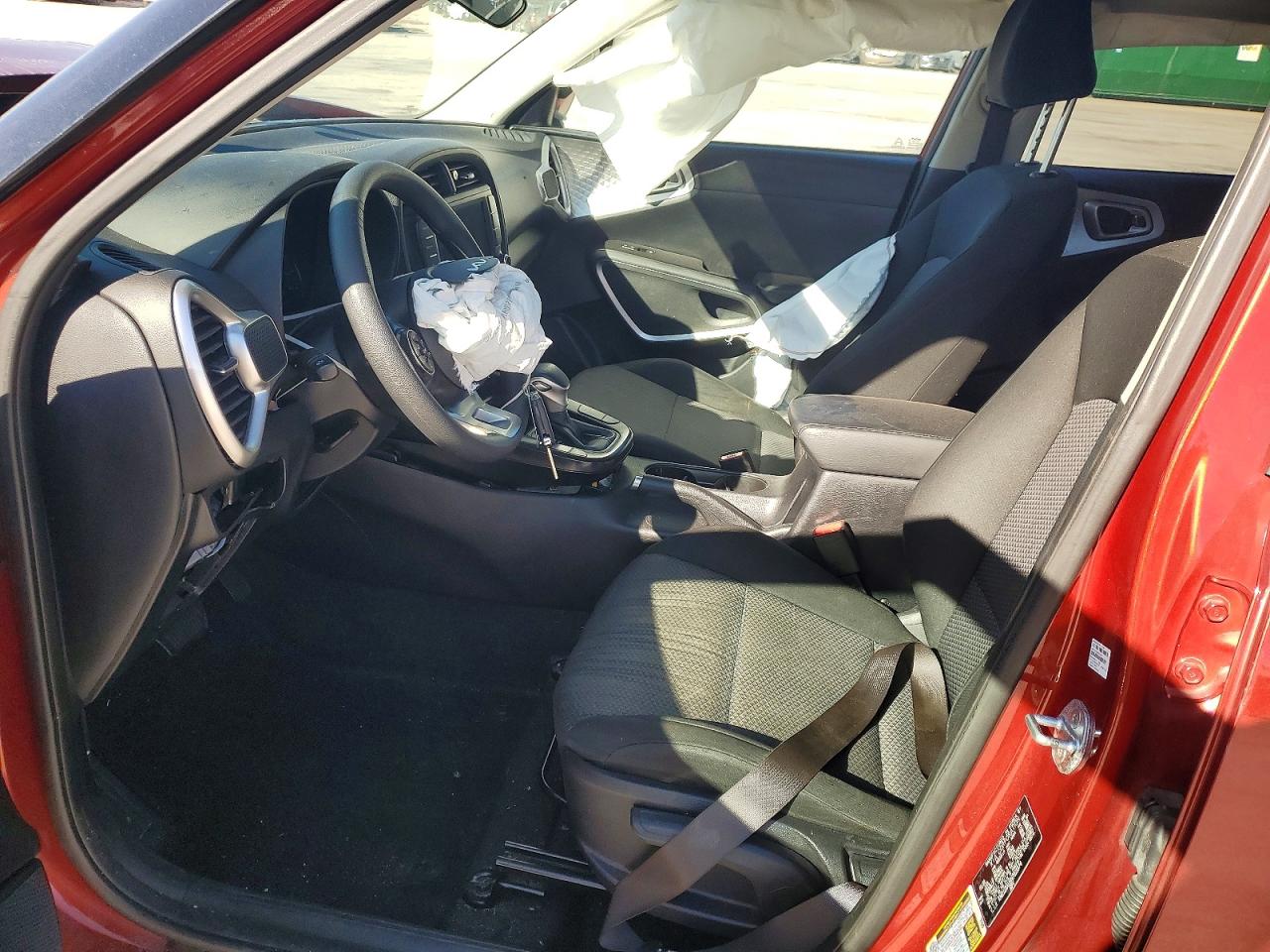 2022 KIA SOUL LX photo 7