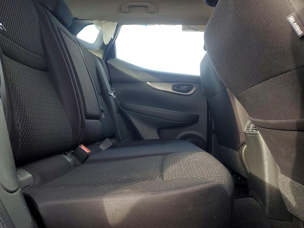2020 NISSAN ROGUE SPORT S photo 11