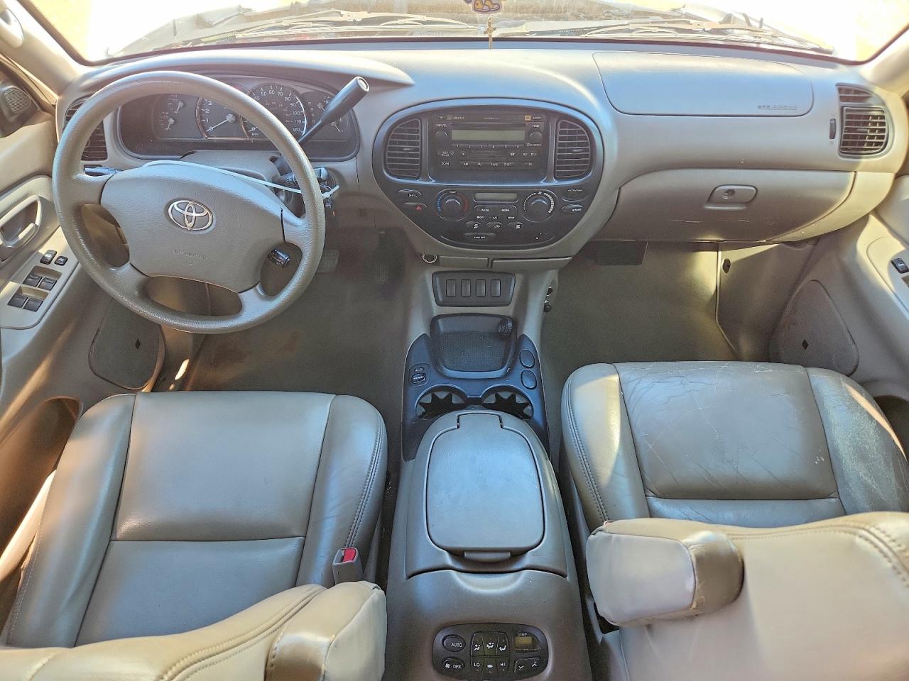 2005 TOYOTA SEQUOIA SR5 photo 15