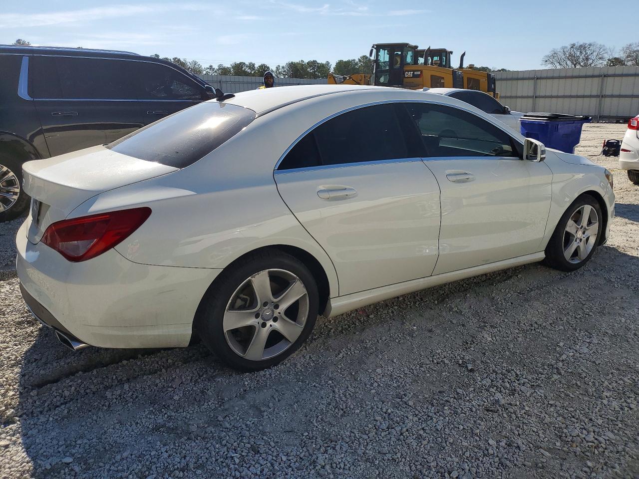 2016 MERCEDES-BENZ CLA 250 photo 5