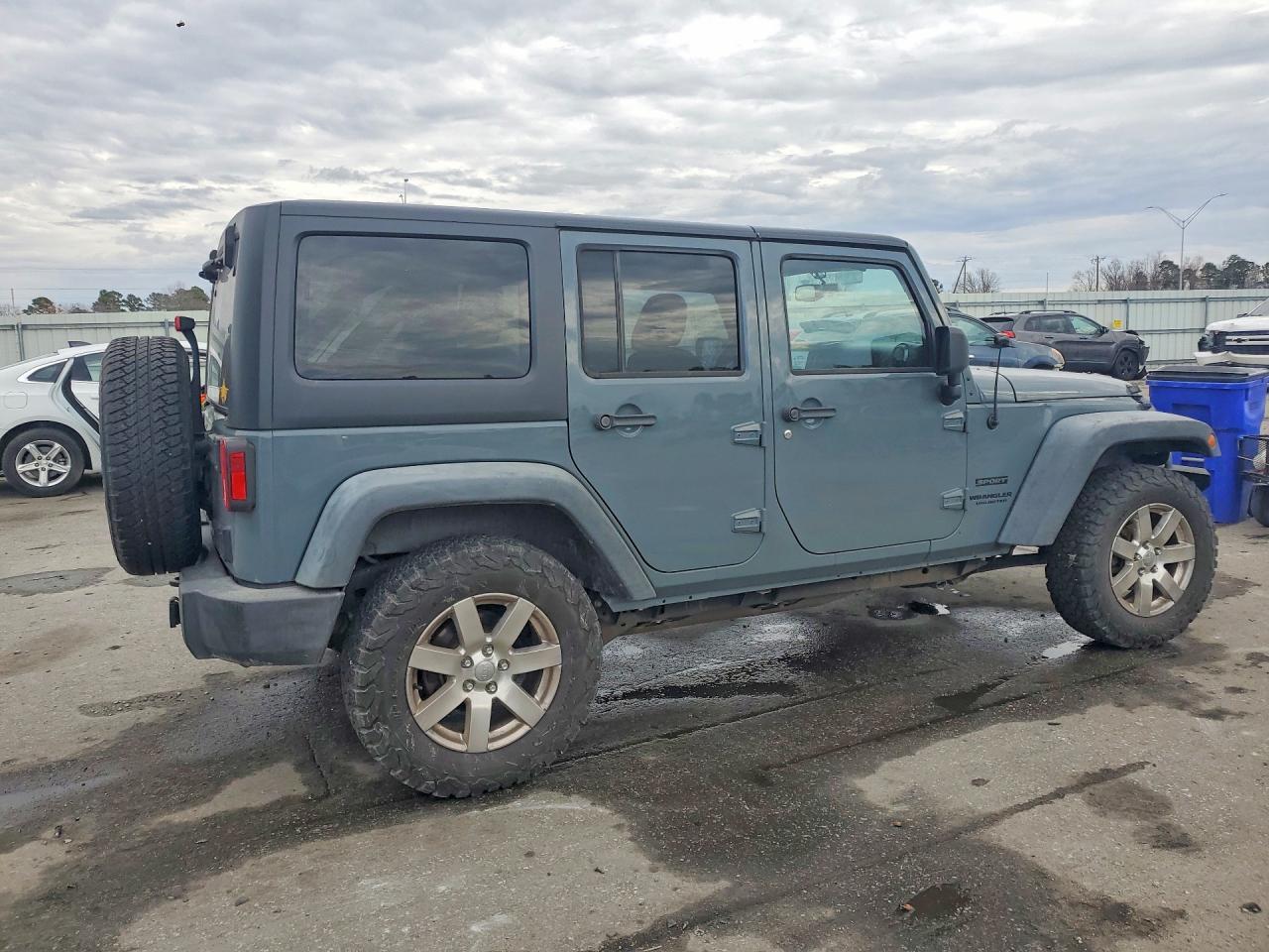 2015 JEEP WRANGLER UNLIMITED SPORT photo 5
