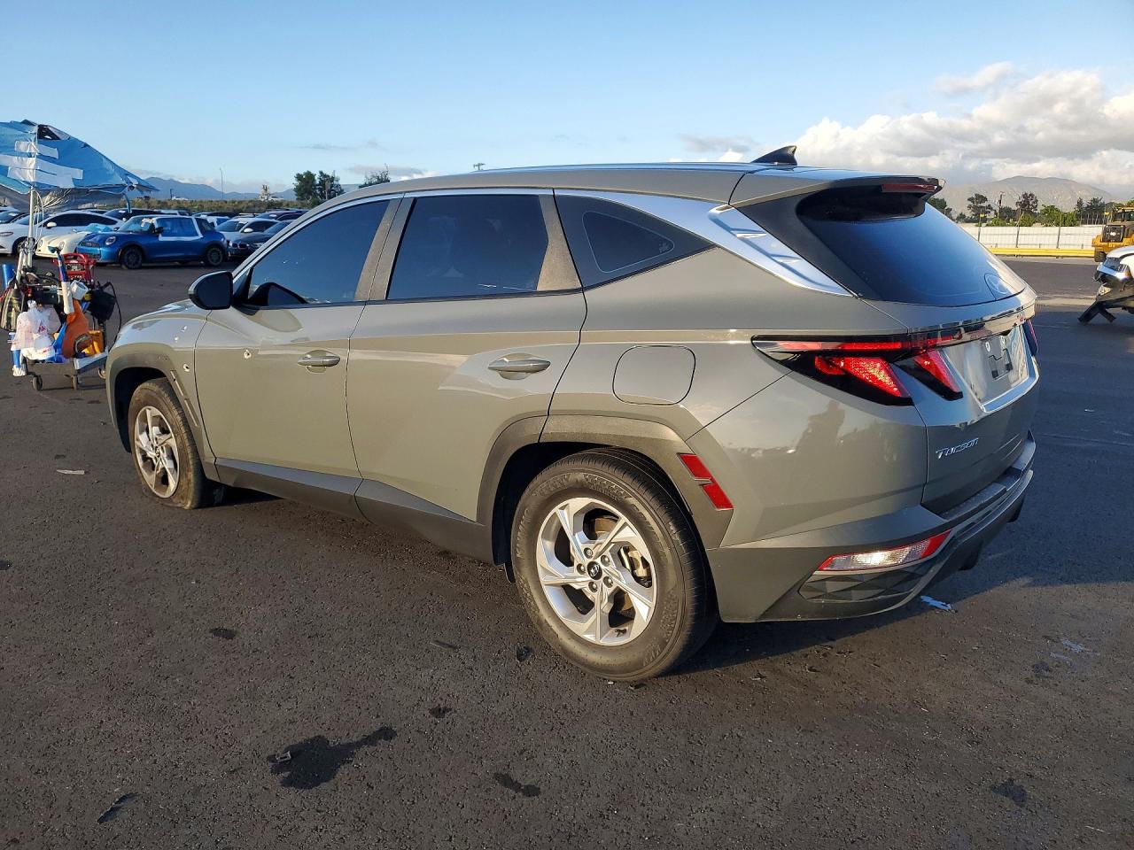 2024 HYUNDAI TUCSON SE photo 3