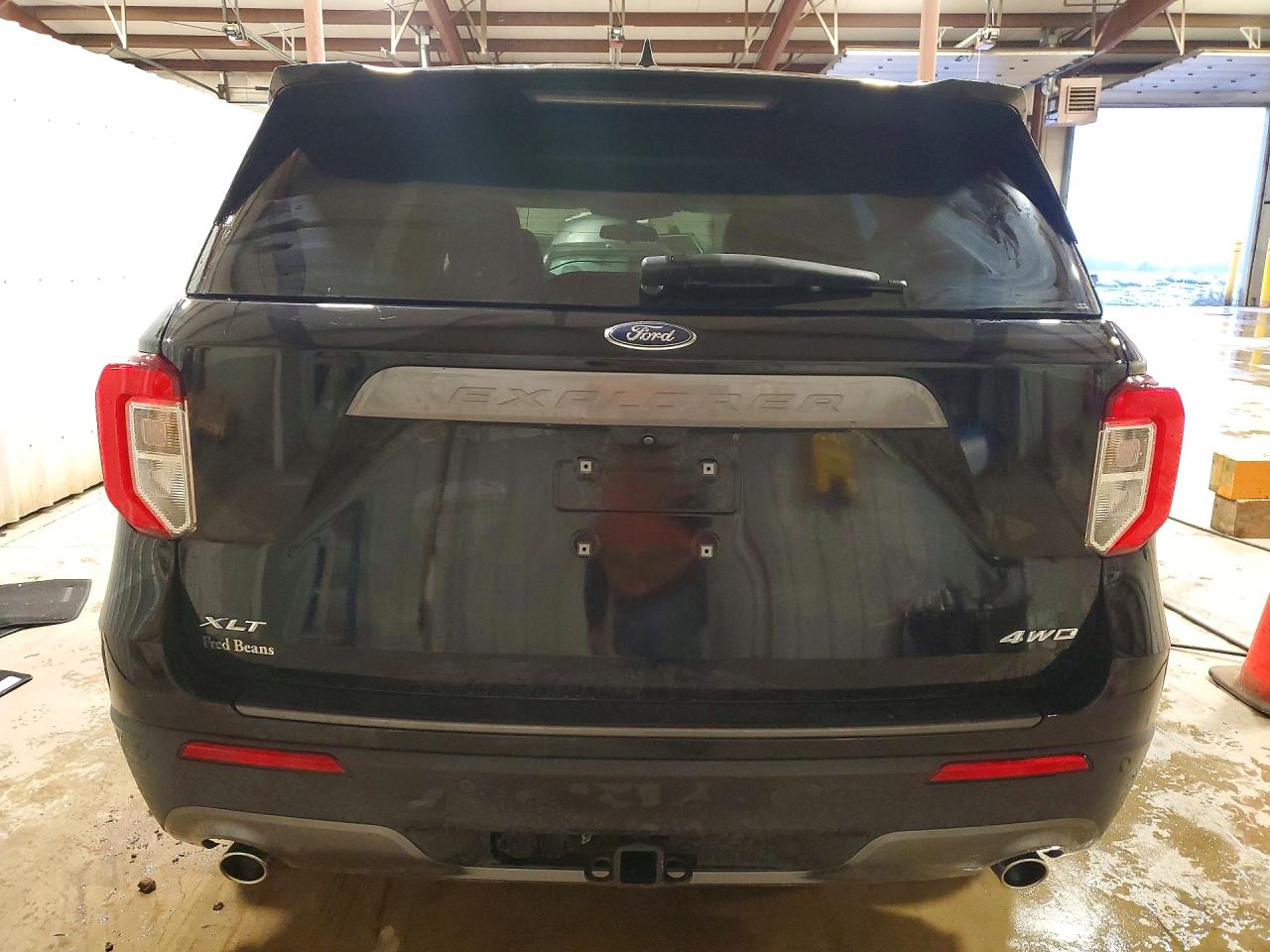 2021 FORD EXPLORER XLT photo 6