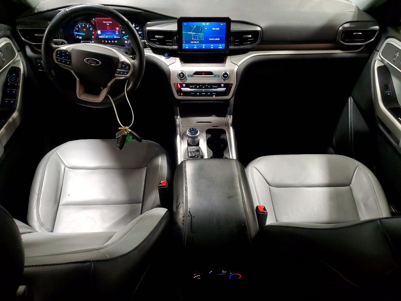 2021 FORD EXPLORER XLT photo 8