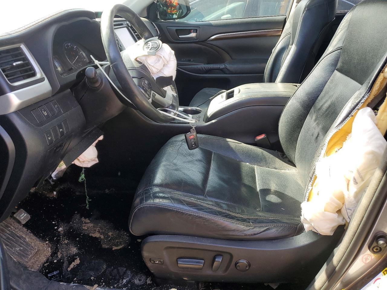 2014 TOYOTA HIGHLANDER LIMITED photo 19