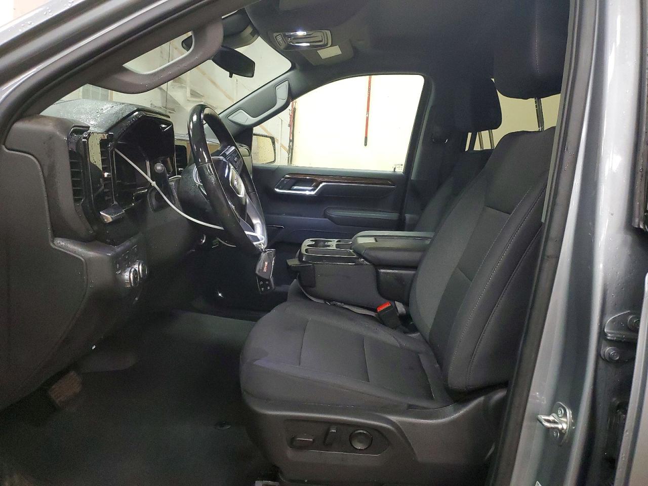 2025 GMC SIERRA K1500 ELEVATION-L photo 13
