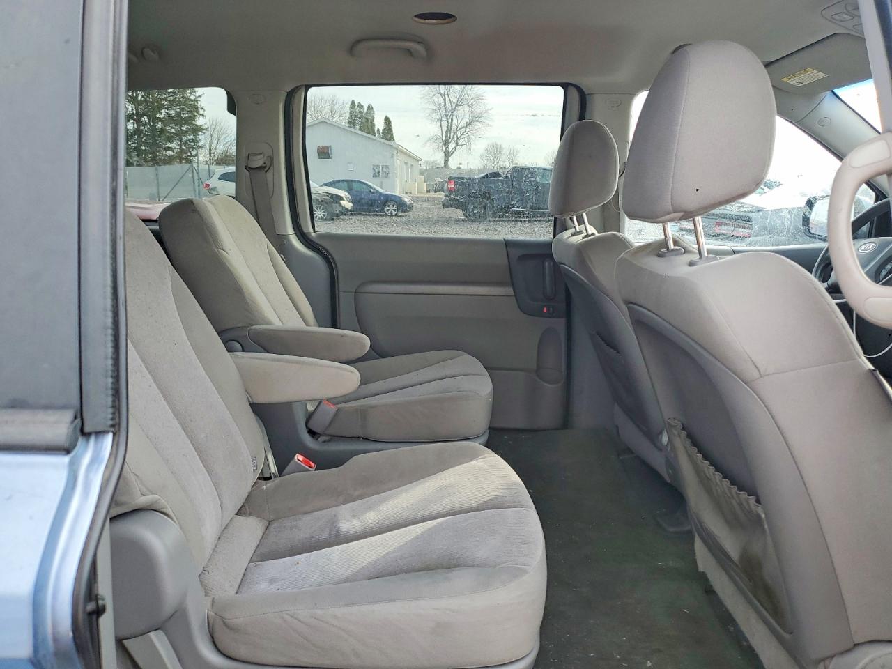 2009 KIA SEDONA EX photo 31