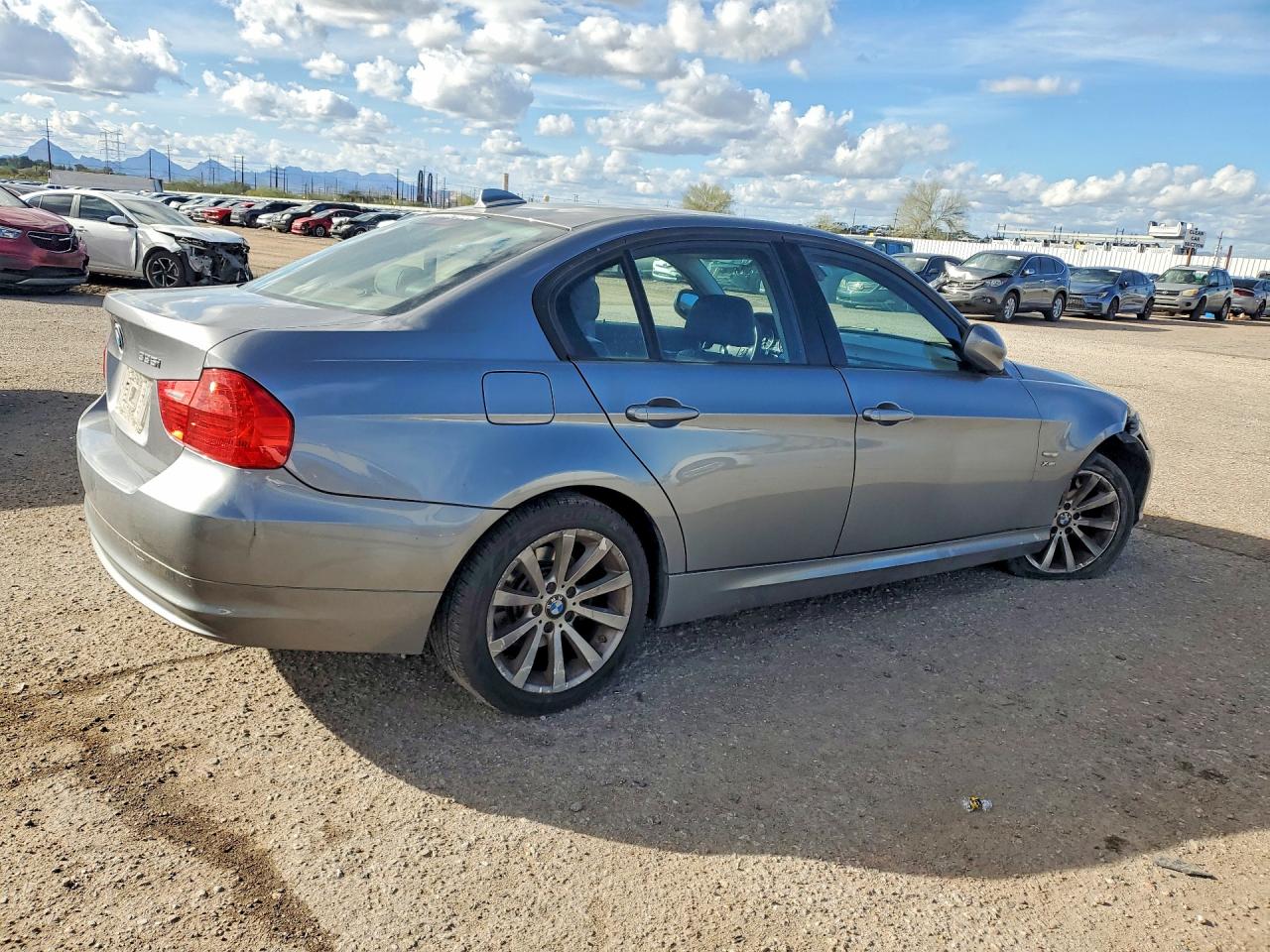 2011 BMW 328 XI photo 3