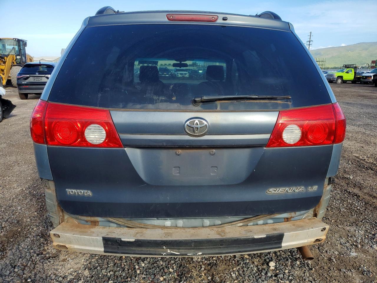 2008 TOYOTA SIENNA photo 6