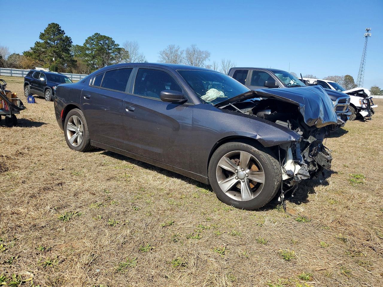 2015 DODGE CHARGER photo 4