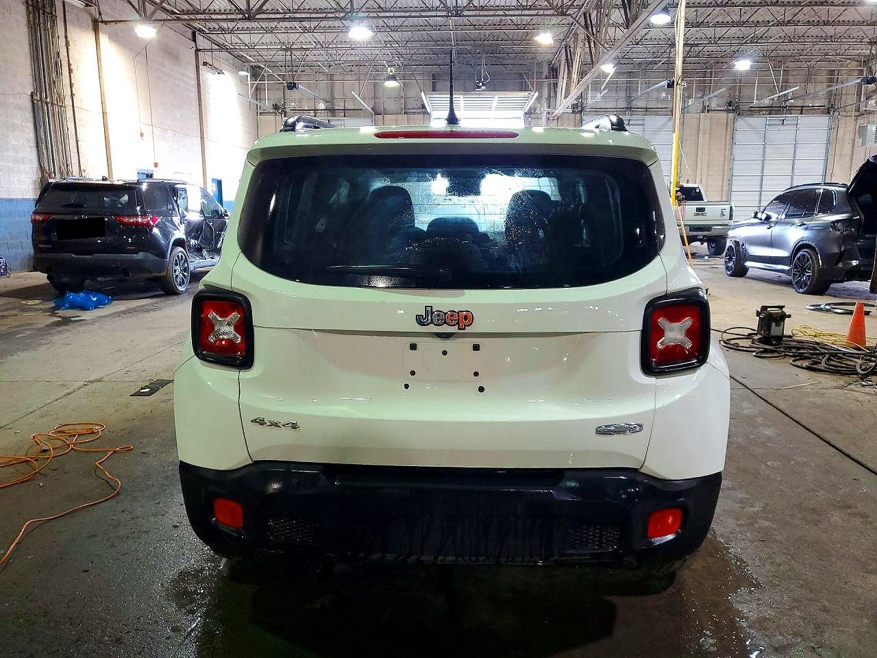2017 JEEP RENEGADE LATITUDE photo 16