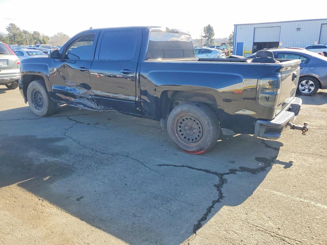 2015 CHEVROLET SILVERADO C1500 LT photo 2