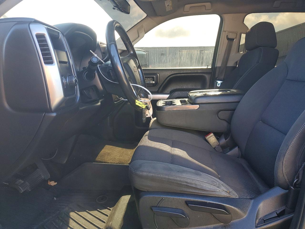 2015 CHEVROLET SILVERADO C1500 LT photo 7