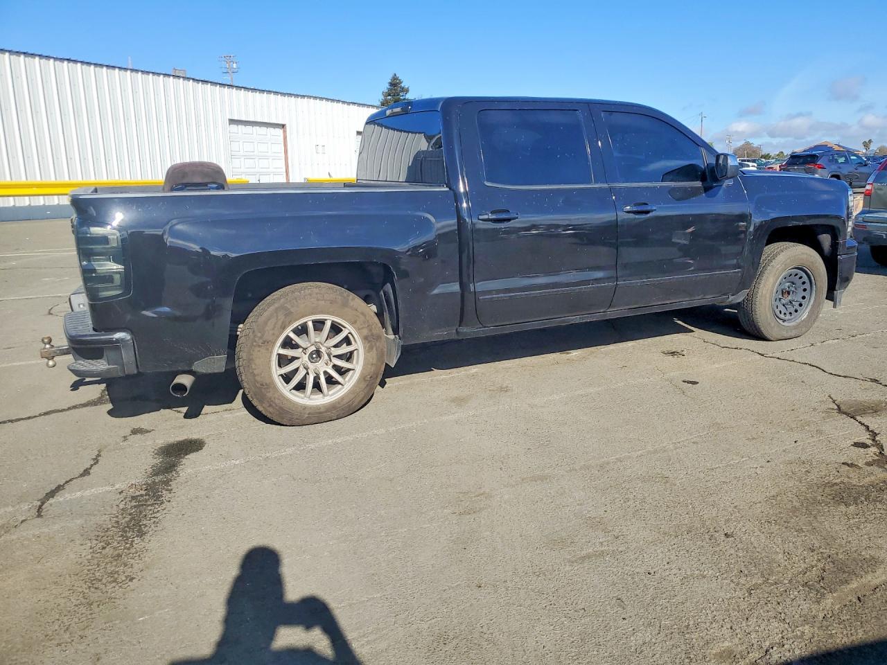 2015 CHEVROLET SILVERADO C1500 LT photo 3