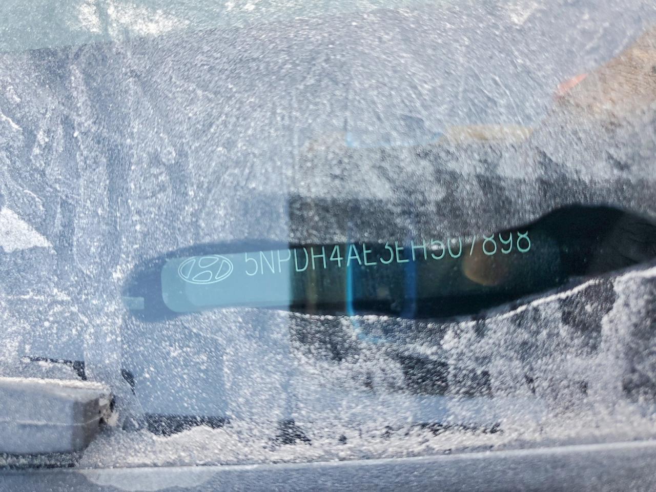 2014 HYUNDAI ELANTRA SE photo 23