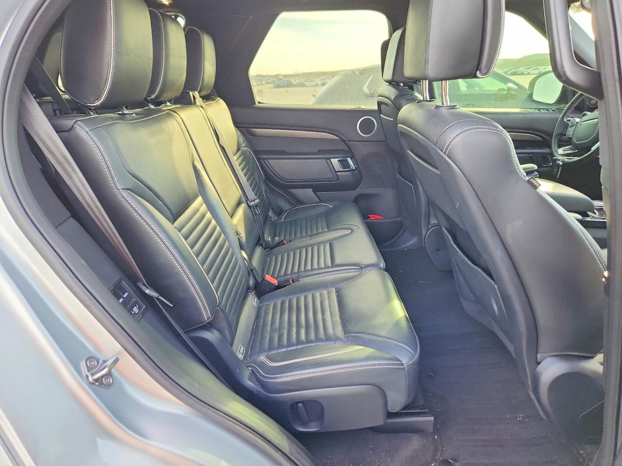 2018 LAND ROVER DISCOVERY HSE LUXURY photo 21