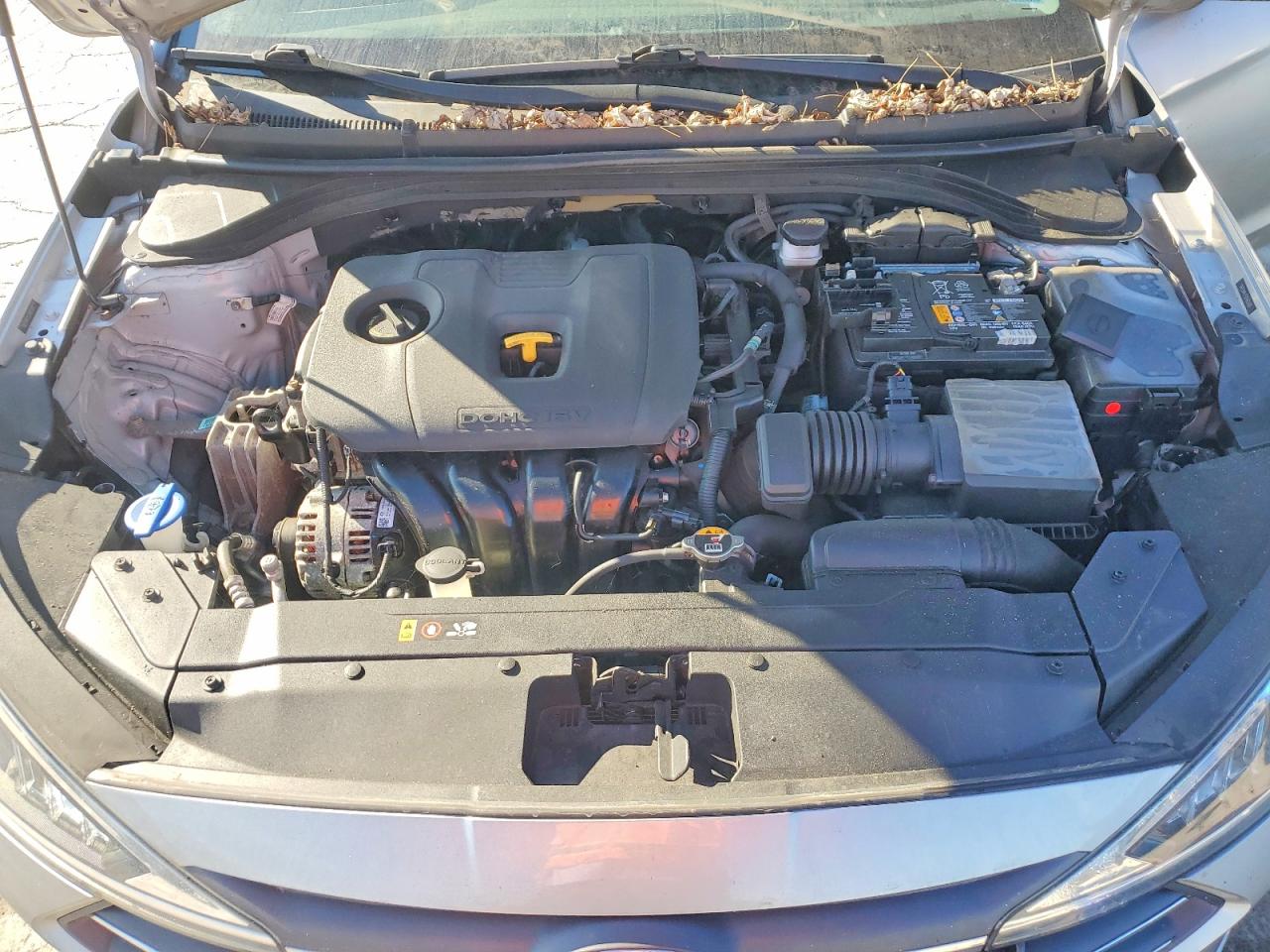 2020 HYUNDAI ELANTRA SEL photo 31