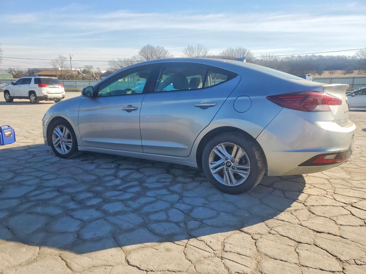 2020 HYUNDAI ELANTRA SEL photo 4