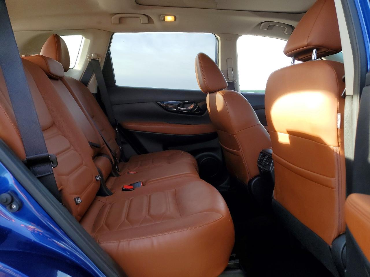 2018 NISSAN ROGUE S photo 11
