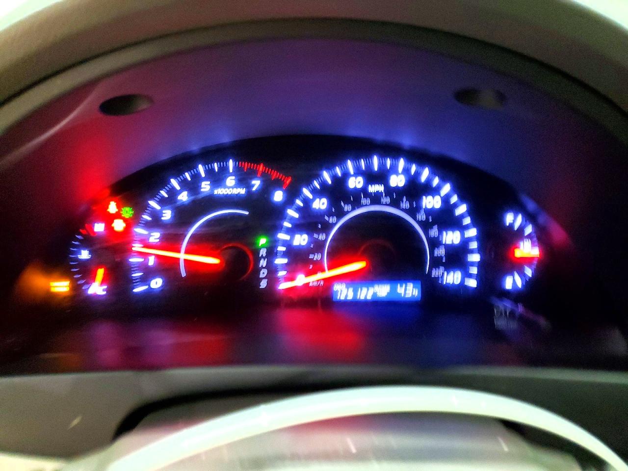 2011 TOYOTA CAMRY LE photo 9