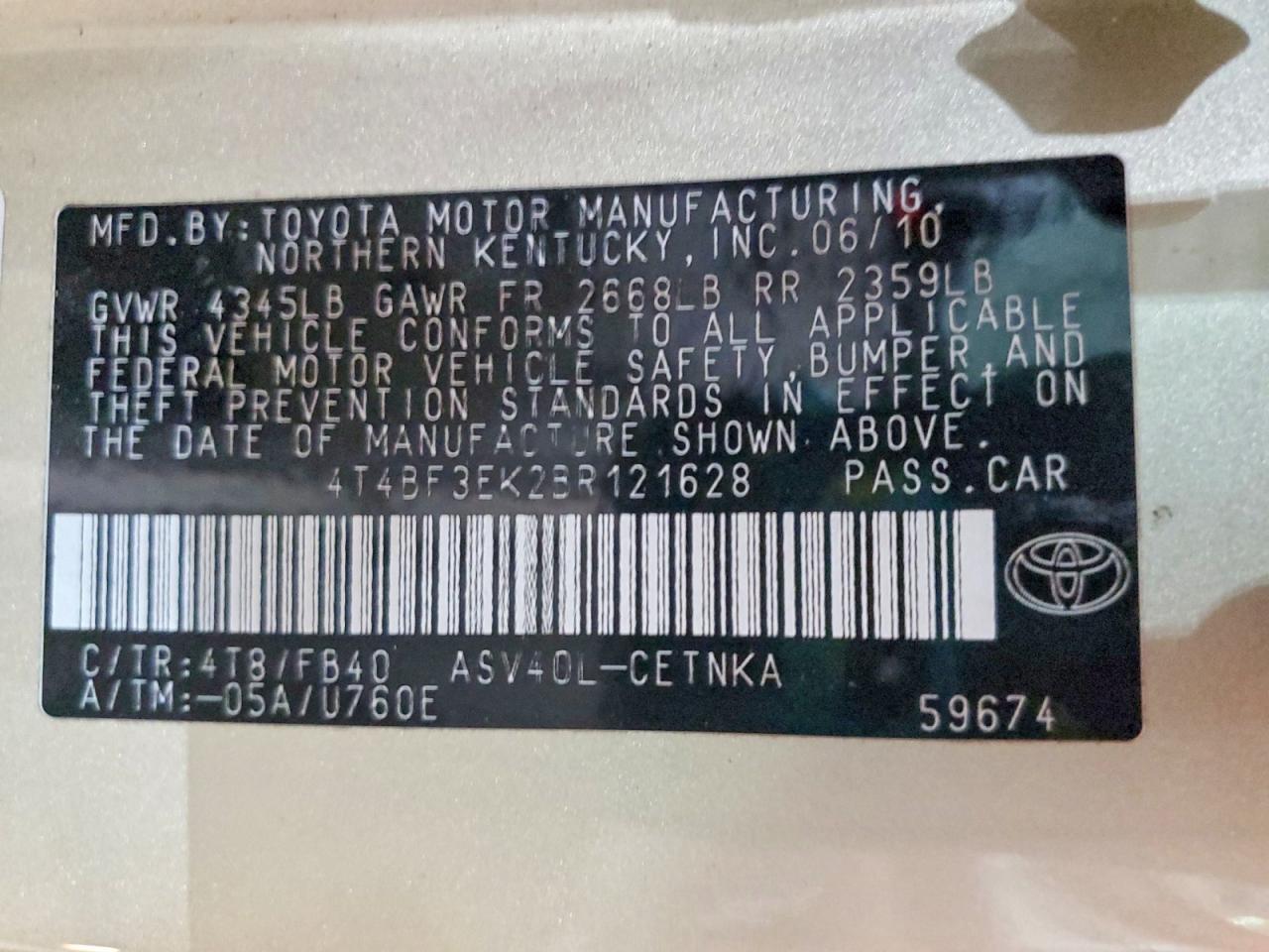 2011 TOYOTA CAMRY LE photo 12