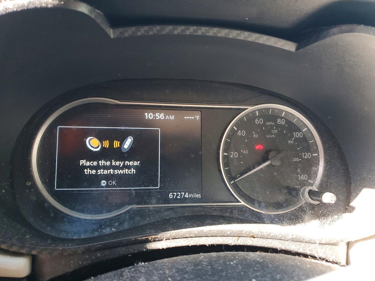 2021 NISSAN VERSA SV photo 9