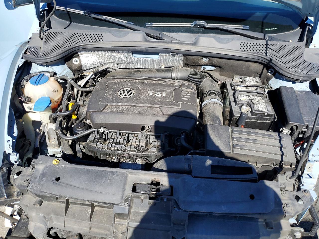 2014 VOLKSWAGEN BEETLE photo 11