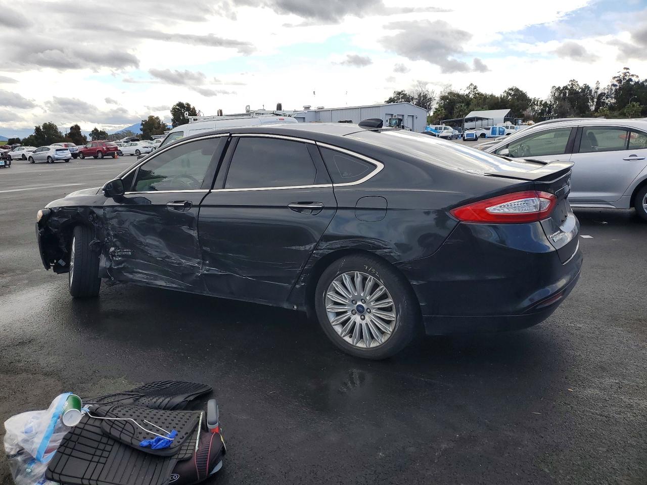 2013 FORD FUSION TITANIUM PHEV photo 2
