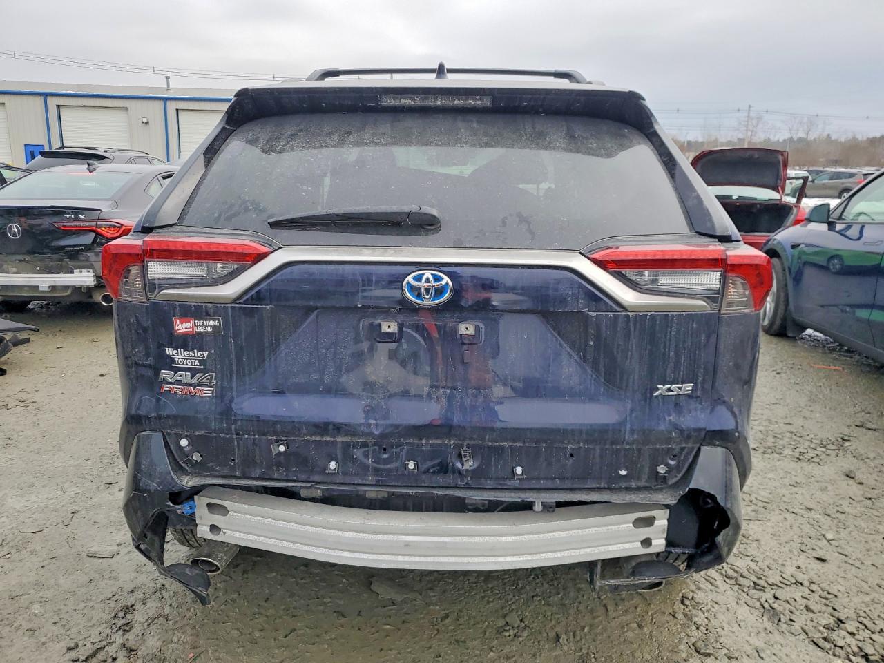 2024 TOYOTA RAV4 PRIME XSE photo 6