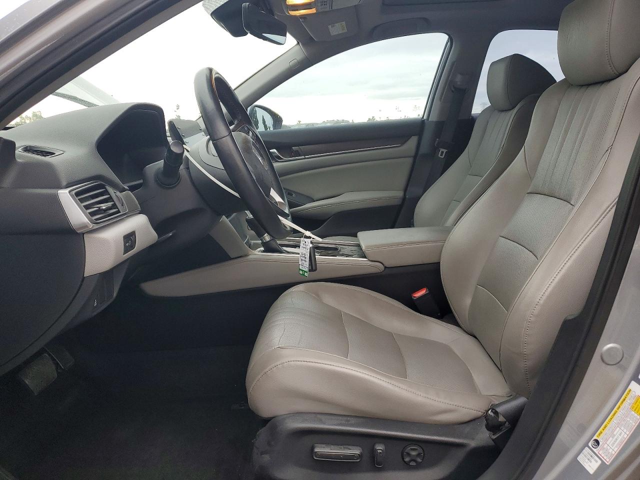 2018 HONDA ACCORD EXL photo 7