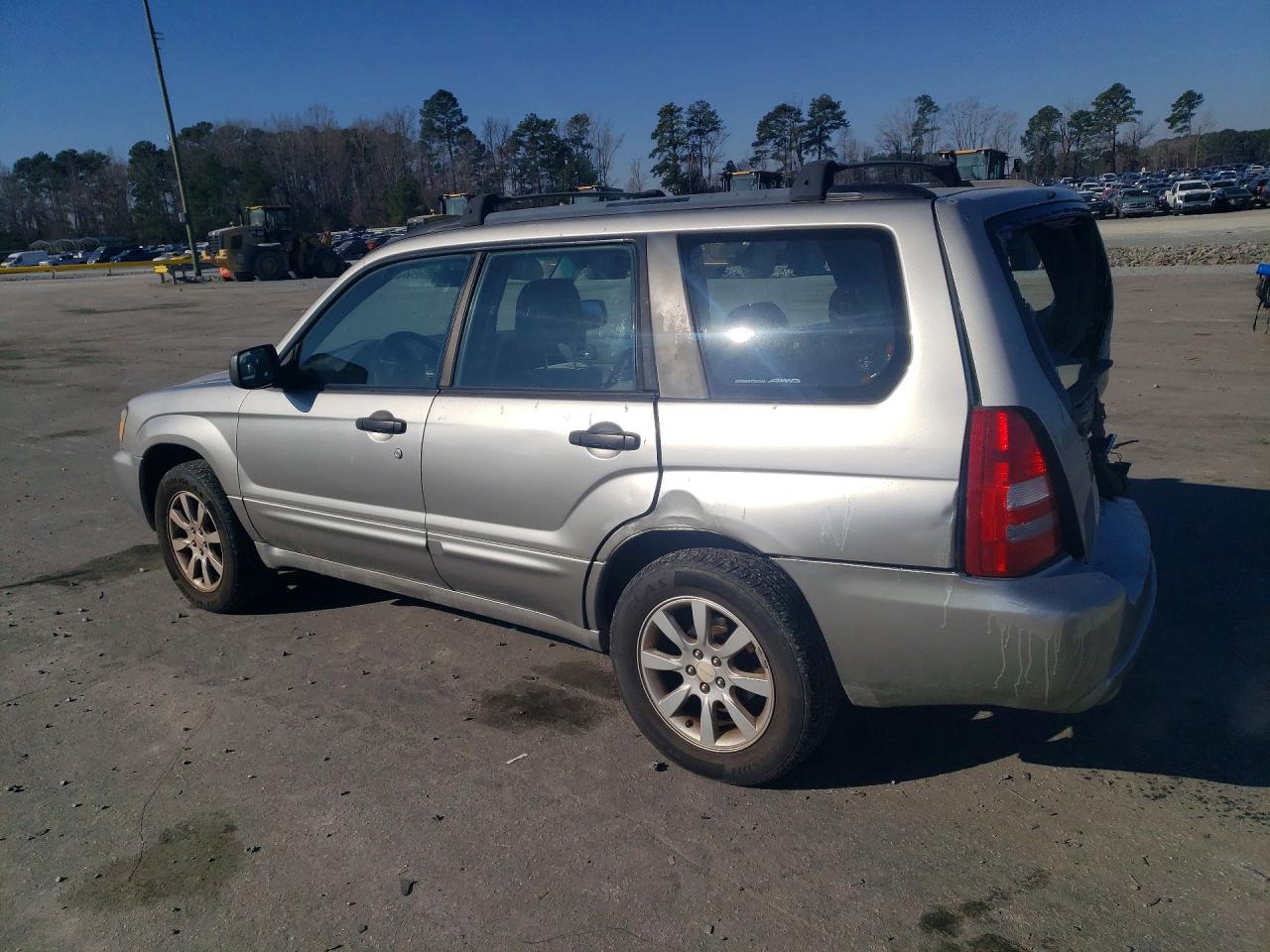 2005 SUBARU FORESTER photo 4