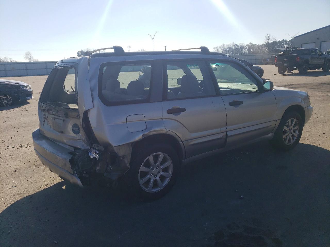 2005 SUBARU FORESTER photo 7