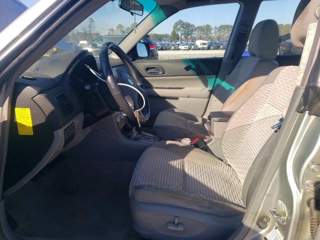 2005 SUBARU FORESTER photo 19