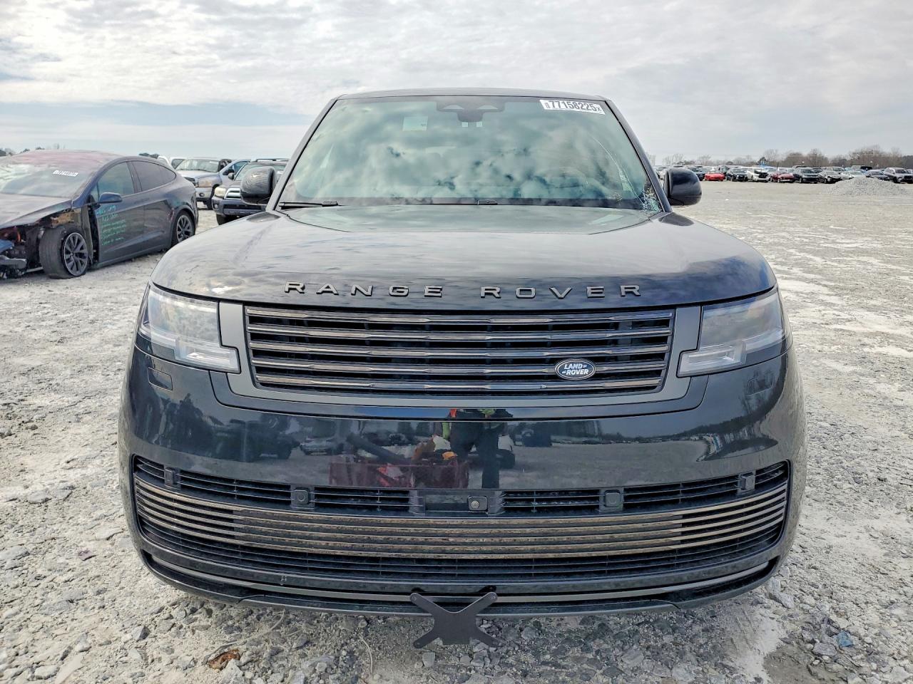 2024 LAND ROVER RANGE ROVER SV photo 9